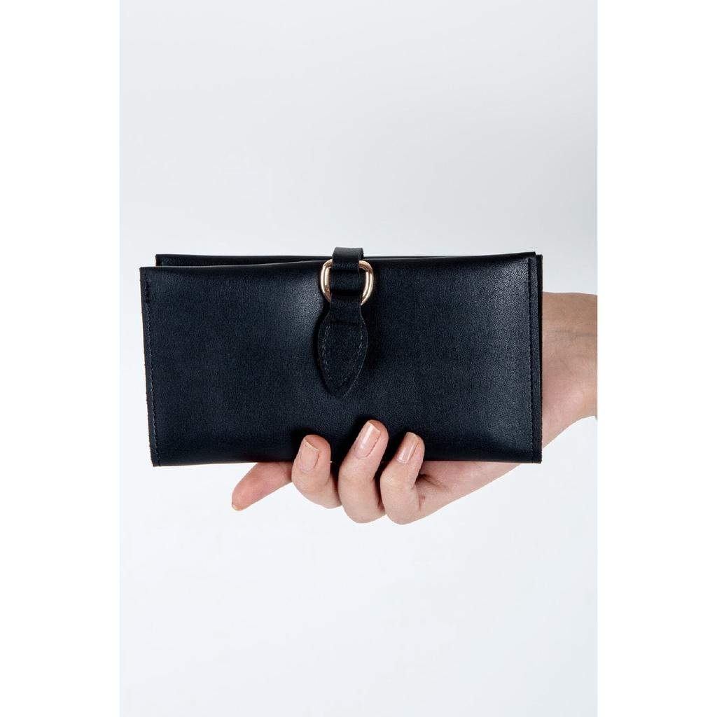 Red Women's Wallet With Soft Skin Buckle And Multi-compartment Accessory