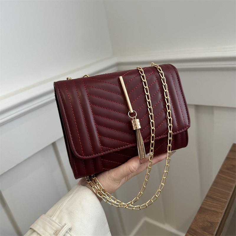 Fashionable Women's Spring Shoulder Bag Stylish Chain Crossbody Purse In Black Khaki Brown Burgundy White