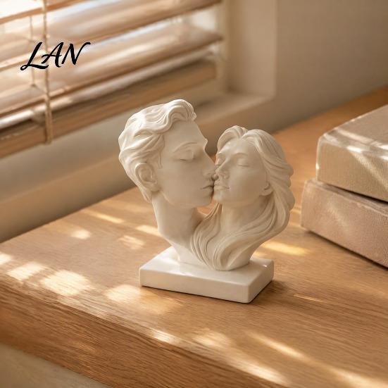 Bedroom Decorative Accents 3D Printed Couple Hugging Kissing Statue, Modern Minimalist Art Sculpture Artistic Bust for Home Desk Shelf, Romantic Decor