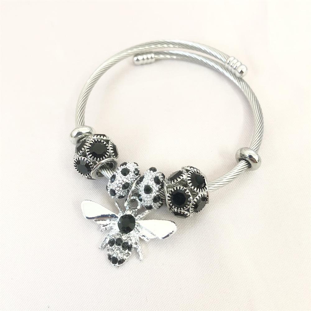 Браслет-подвеска «Пчела» из 18-каратного золота с циркониевыми стразами из титановой нержавеющей стали