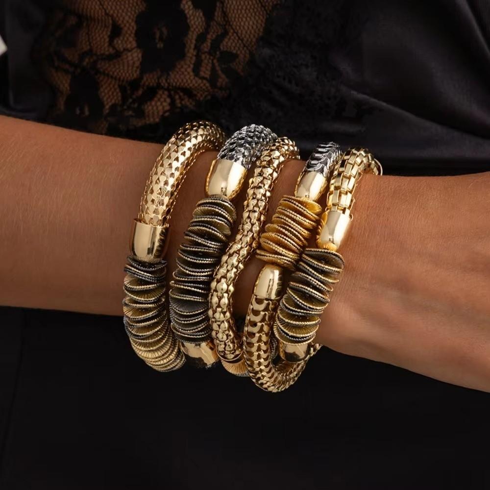 5Pcs Casual Elastic Bracelets Multi Texture Stackable Bracelets Metal Scale Bracelets For Women
