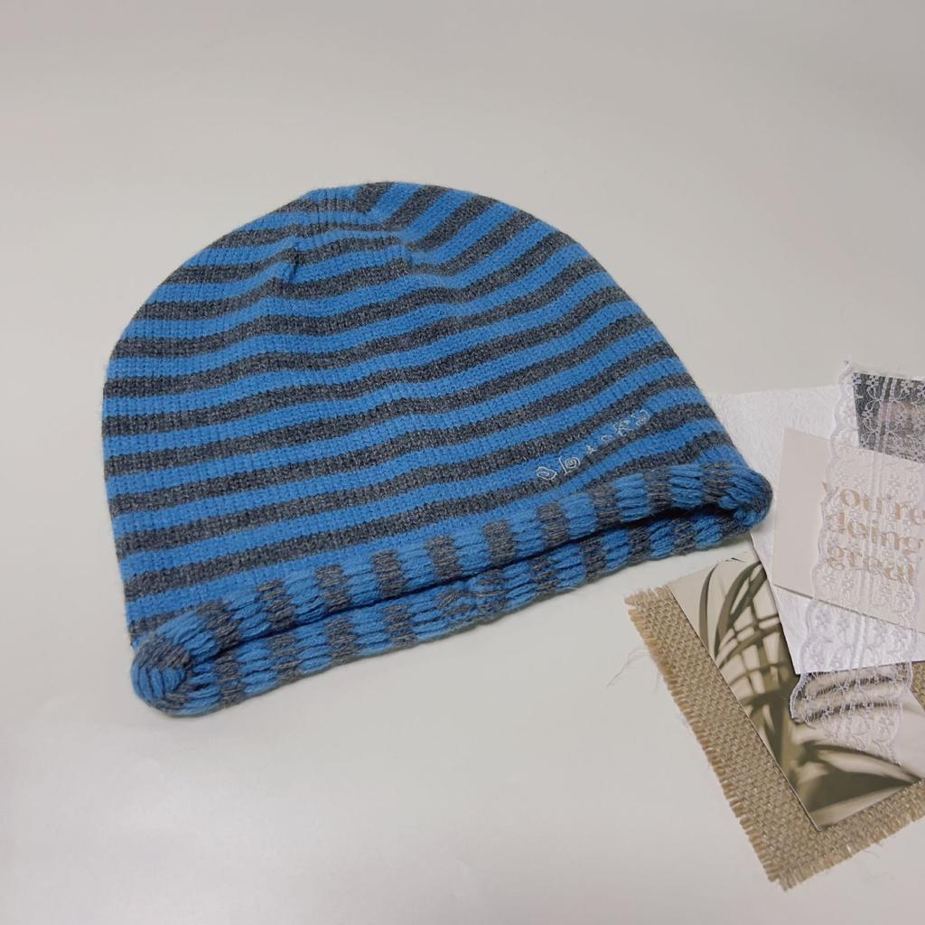 Striped contrasting color crimped knitted headgear women's niche personality fashion casual versatile warm hat