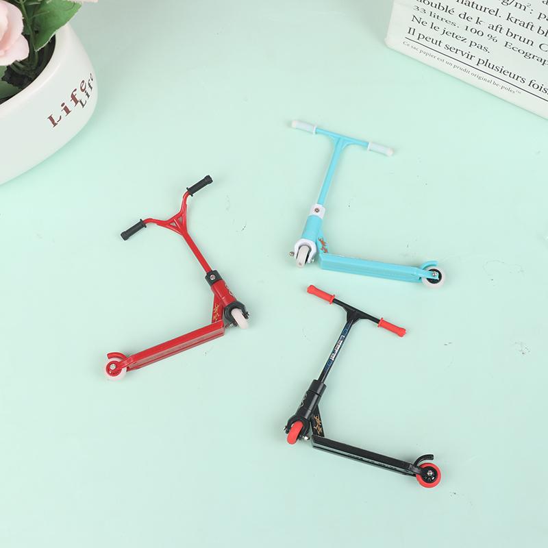 Случайный цвет скейтборды для пальцев, самокат, велосипеды с пальцами, игрушки на грифе