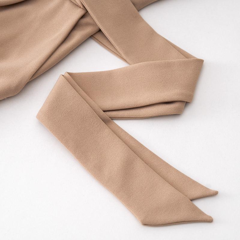 Женский осенне-зимний однотонный комбинезон без рукавов с V-образным вырезом и темпераментом на шнуровке