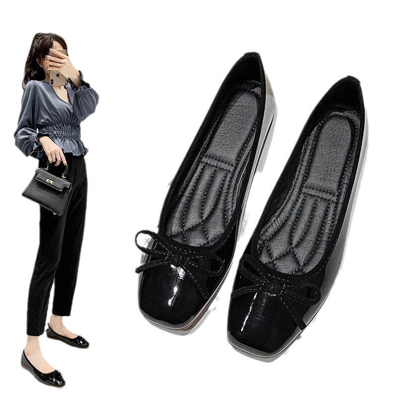 Мода 2024 года, женская новая весна и осень, универсальные туфли на плоской подошве с квадратным носком и неглубоким носком, легкая красная женская повседневная обувь