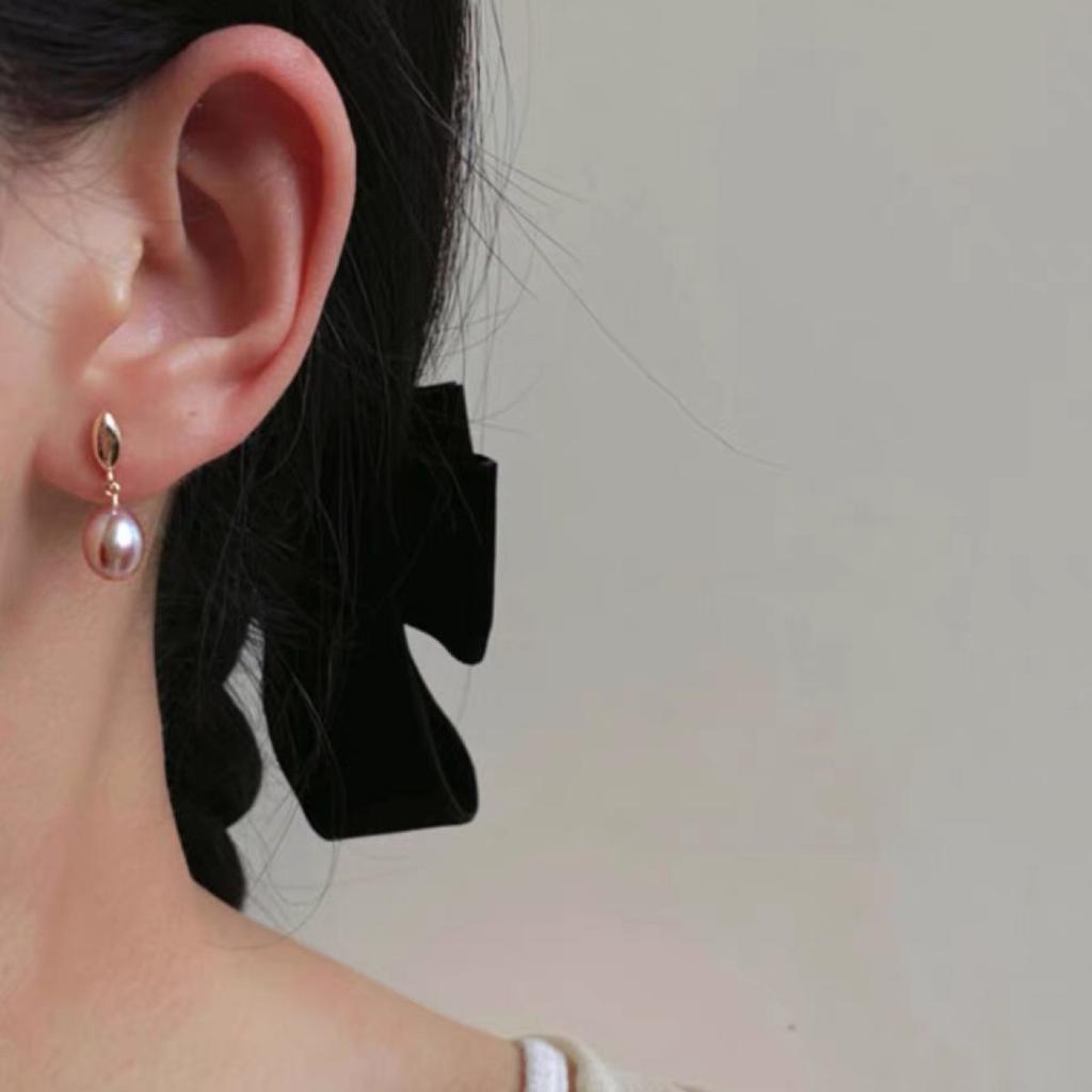 Natural, high-luster freshwater pearl earrings with small pearl accents Earrings14K Gold-plated rice grain earrings, a simple gift for women