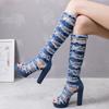 2023 Джинсовые сапоги с глубоким носком выше колена, женские длинные летние ботинки на узком и массивном каблуке, дизайнерская женская обувь на высоком каблуке на платформе