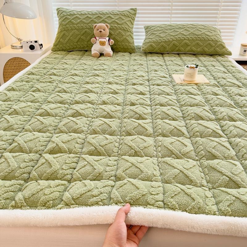 Мягкий фланелевый наматрасник, зимний теплый чехол для матраса с четырьмя углами, эластичная резинка, простыня для односпальной и двуспальной кровати размера «king-size»
