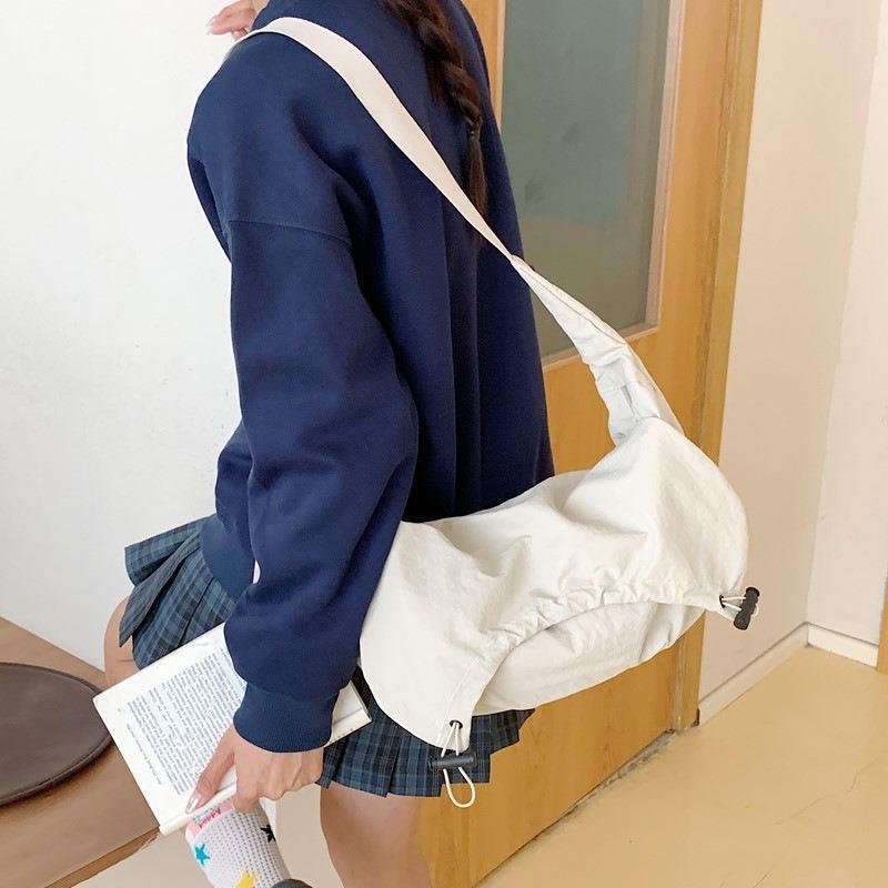 Large Capacity Wide Shoulder Strap Canvas Bag Crossbody Bag Women's Niche Design Pleated Dumpling Bag Shoulder Bag