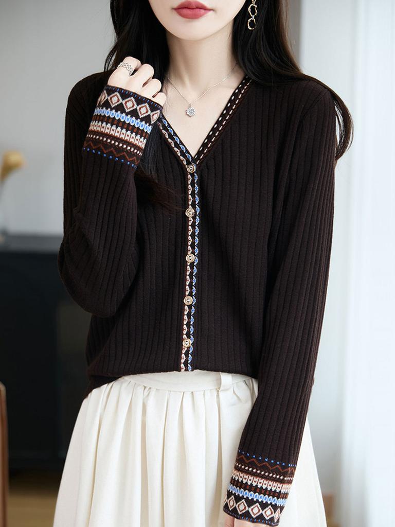 Andy Plush Knit Cardigan For Women With Vneck And Long Sleeves For Casual Wear
