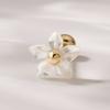 JEWNEL 14K Small Edge Flower Piercing Earrings