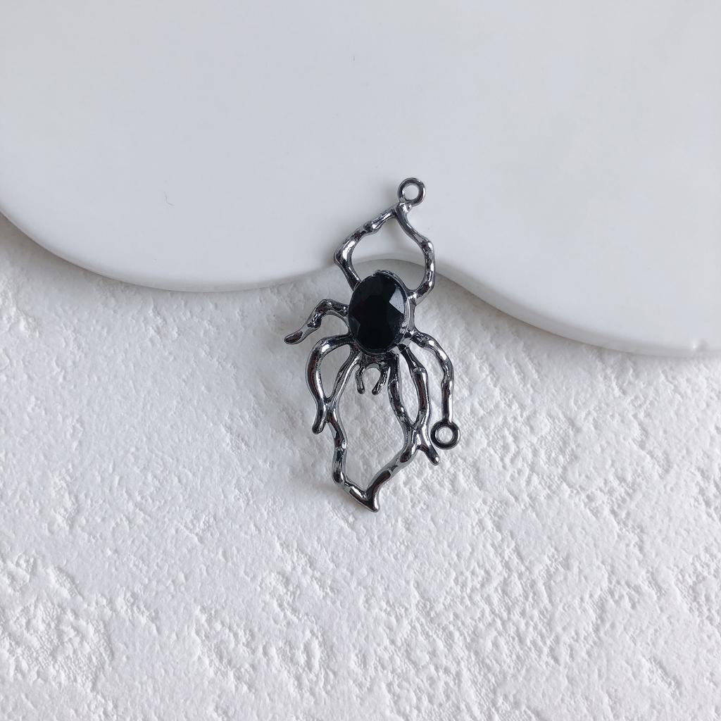 2pcs Alloy Pendants Spider Shape Colorful Unique Style Single Hole Pendants for Jewelry Making DIY Handmade Supplies Accessories