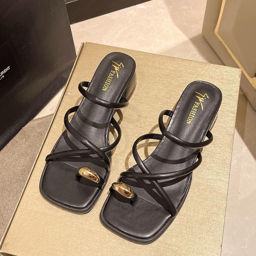 Non-slip Retro Cool Slippers for Women's High Sense 2025 New Fashion Versatile Thick Heel Slippers for Women's Summer Wear