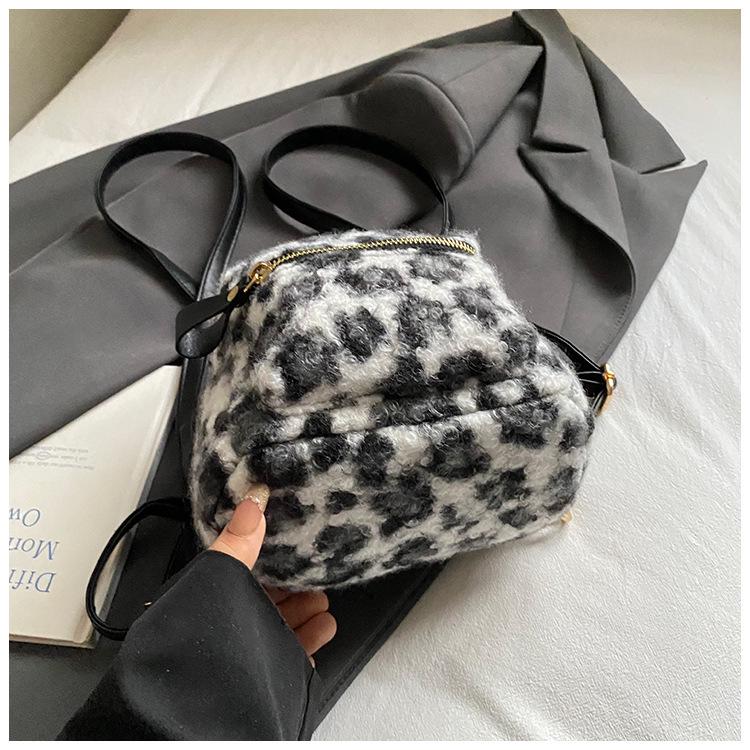 Осень/Зима 2025 Плюшевый мини-рюкзак с леопардовым принтом - Милый, Модный, Стиль для поездок.