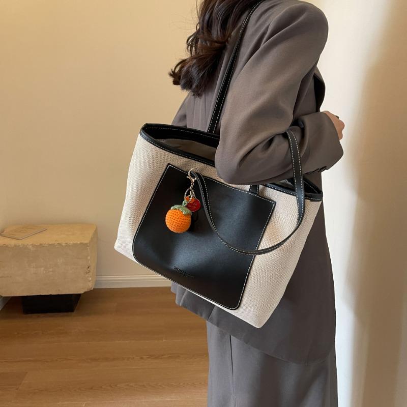 Холщовая сумка большой вместимости для женщин. Новинка 2024 года, осенне-зимняя повседневная универсальная текстурированная сумка через плечо для классных поездок на работу.
