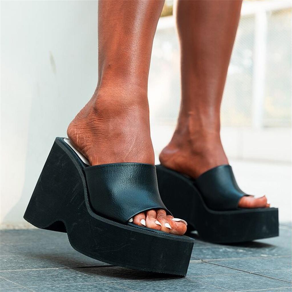 Женские летние тапочки с толстой подошвой, нескользящие сандалии на высоком каблуке