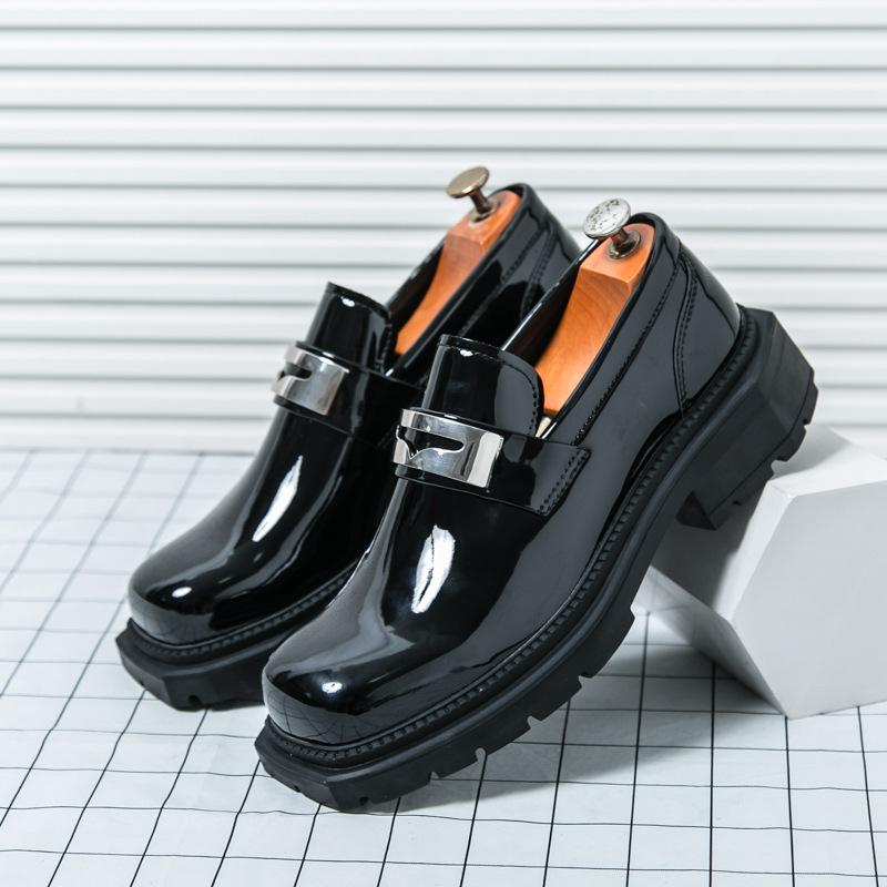 Foreign Trade Korean Version Spring Platform Business Loafers Men's Fashion Glossy Leather Shoes British Open Smile Foot Men's Shoes