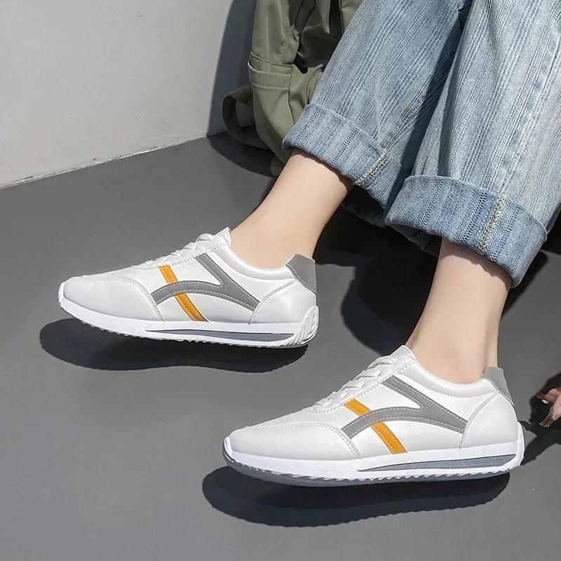 Модные женские кроссовки на плоской подошве, женские туфли для ходьбы, белые туфли, модные удобные кроссовки, универсальные легкие повседневные кроссовки