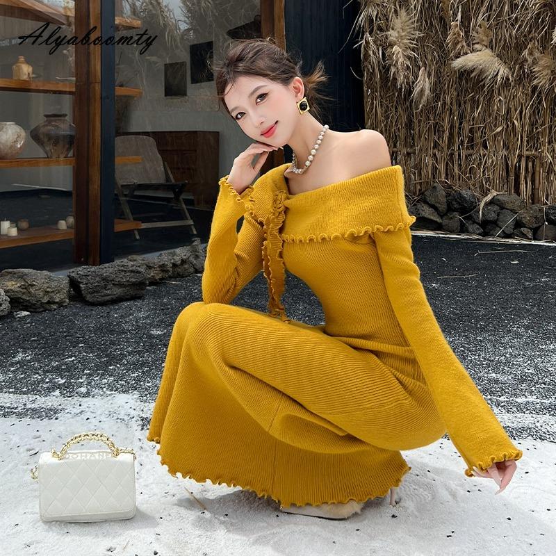 Французский стиль Осень Зима Женское платье-свитер С открытыми плечами Бежево-желтое Цветочное вязаное платье Вязаное Женственное Элегантное Шикарное платье