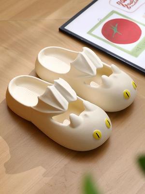 Модные толстые пляжные шлепанцы Удобные Элегантные Лето 2025 Лучшие дизайны Женские тапочки и женские сандалии Новая коллекция Уникальная обувь