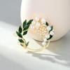 Personalized Retro Gardenia Brooch, High-End Female Elegance Temperament Pearl Brooch, Small Fresh Plant Pin With Jewelry