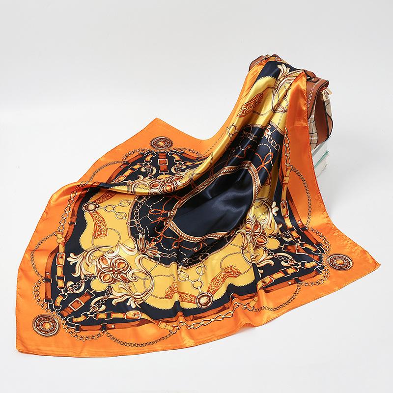 Шёлковый платок с принтом 90 см