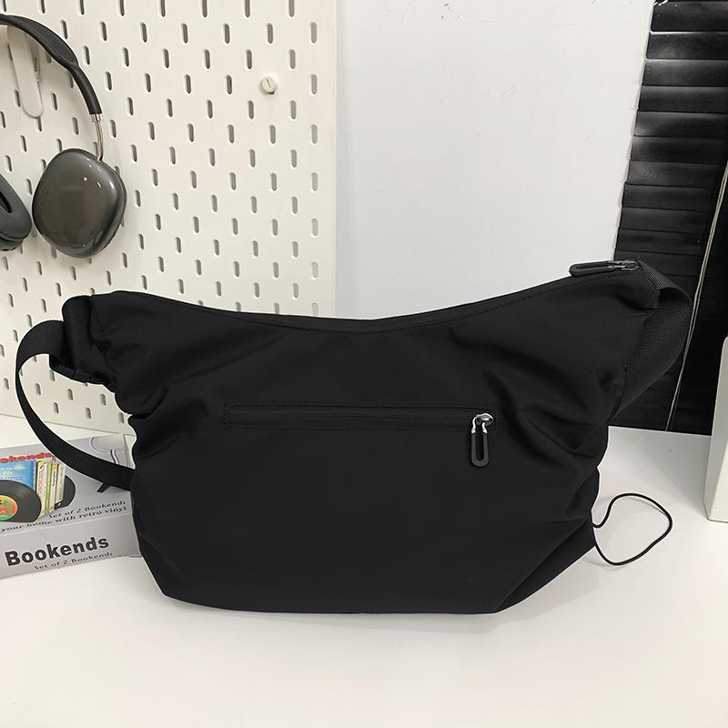 Large Capacity Drawstring Bag Men Lightweight Crossbody Bag Women Commuter Shoulder Tote Bag