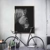 Черно-белый холст с животными, настенная живопись, лев, жираф, зебра, скандинавские постеры и принты, настенные панно для украшения гостиной
