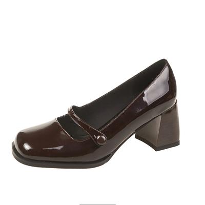 Новые женские туфли на высоком каблуке. Туфли-лодочки Мэри Джейн с квадратным каблуком и круглым носком. Элегантные женские туфли ручной работы черного и коричневого цвета с пряжкой и ремешком.