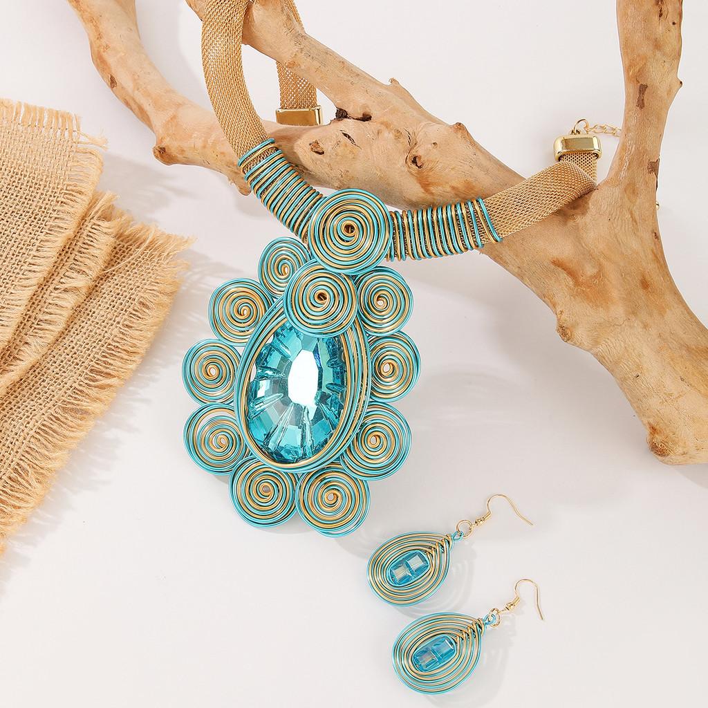 Бохо Набор Украшений Весна 2025 С Позолоченным Хрустальным Подвесом И Художественными Серьгами-Каффами Для Женщин