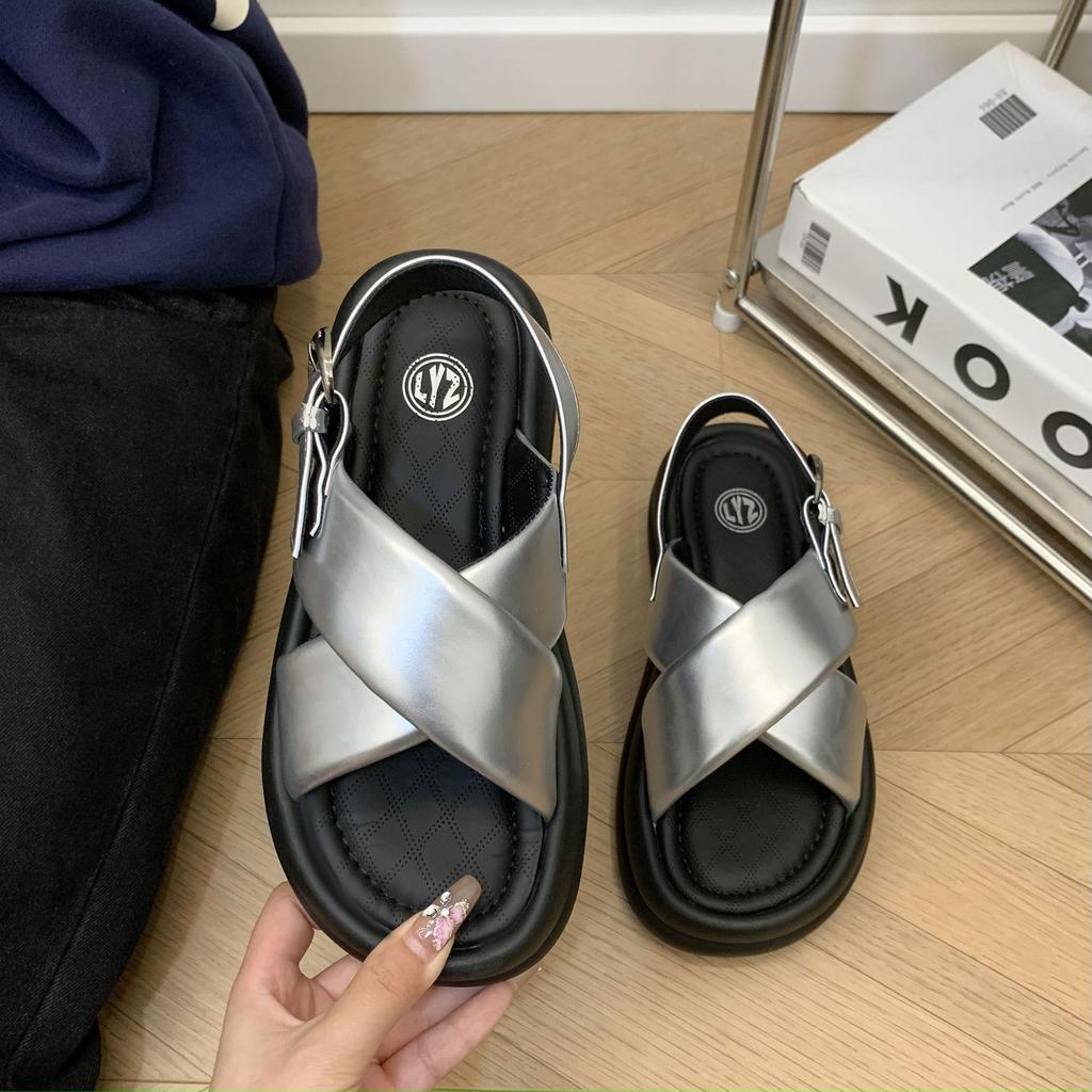 Niche silver sandals women's 2025 summer new retro outer wear student versatile platform casual beach shoes