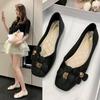 Одиночные туфли женские 2024 новые универсальные туфли на плоской подошве с закрытым носком ретро-туфли с квадратным носком нескользящие туфли с мягкой подошвой цветочные туфли