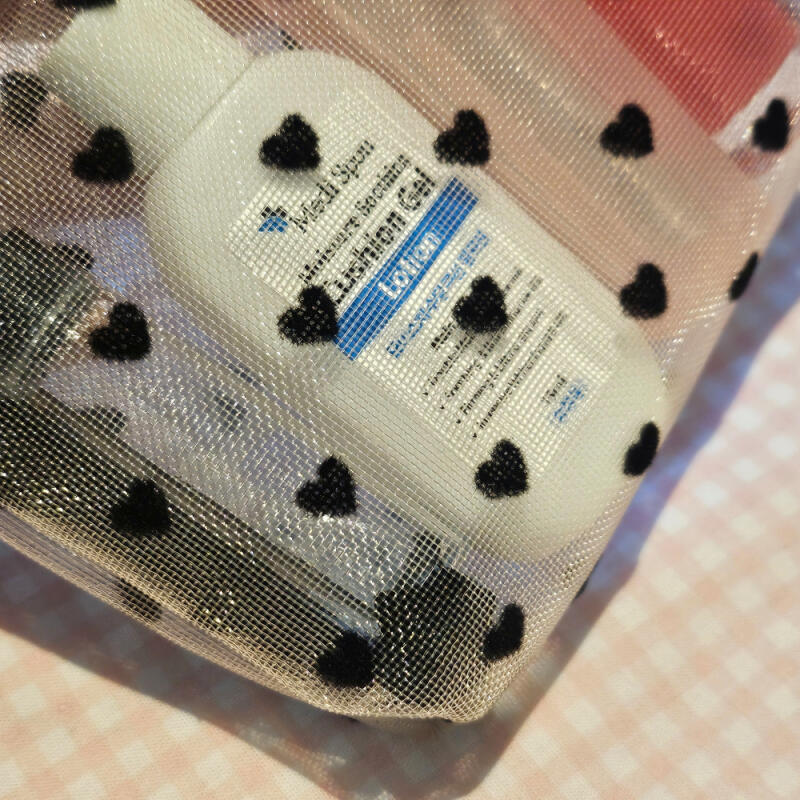 Косметическая мини-сумочка Heart Mesh Tint с подвеской-сердечком