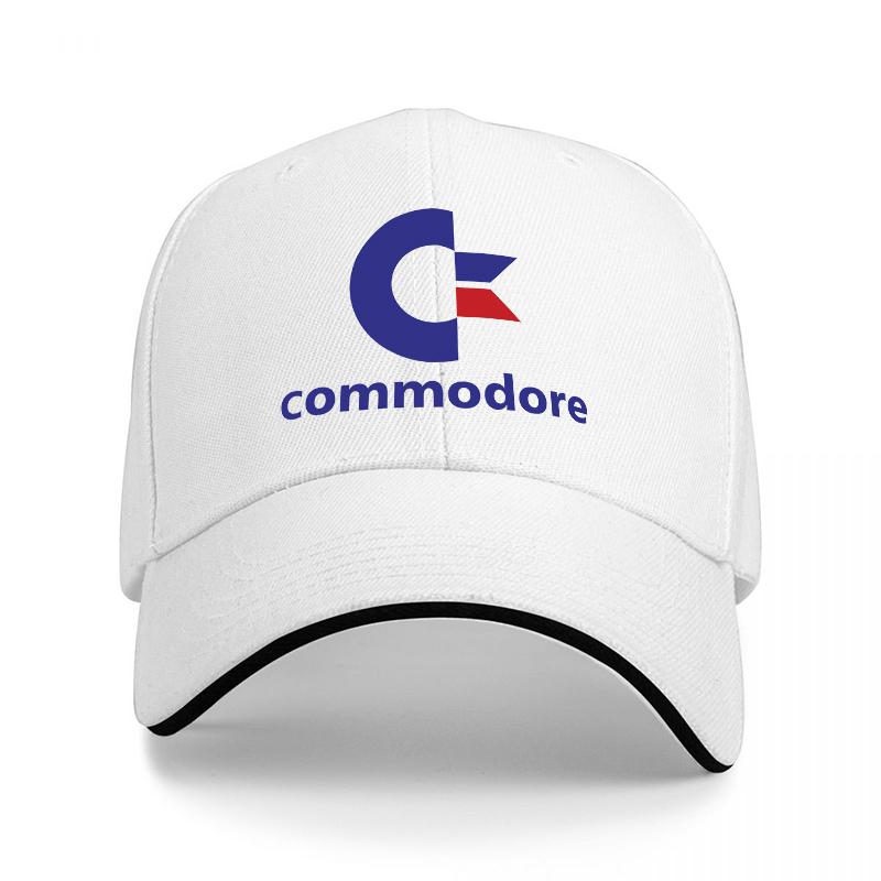 Кепка с логотипом Commodore Классическая черная кепка с сине-красным гербом Стильный дизайн для фанатов и повседневной носки