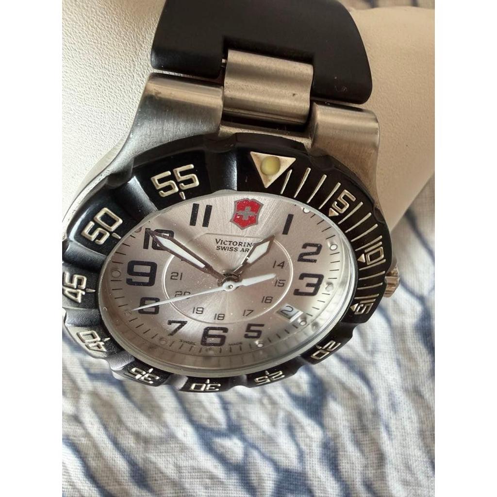 Б/у VICTORINOXSWISS ARMY Summit XLT