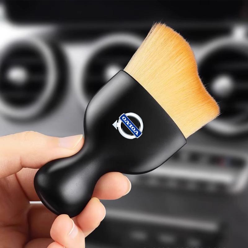 cjtsp5 Keychain Car Air Vent Cleaning Soft Brush With Casing Clean Tool Dusting Crevice BrushFor Volvo Rdesign V60 V40 XC90 V50 V70 S90