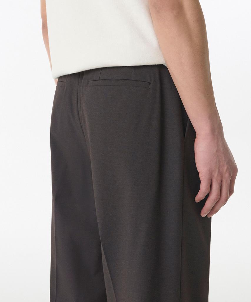 MUSINSA STANDARD Light Plain One-Pleat Wide Hidden Banding Slacks [Gunmetal]