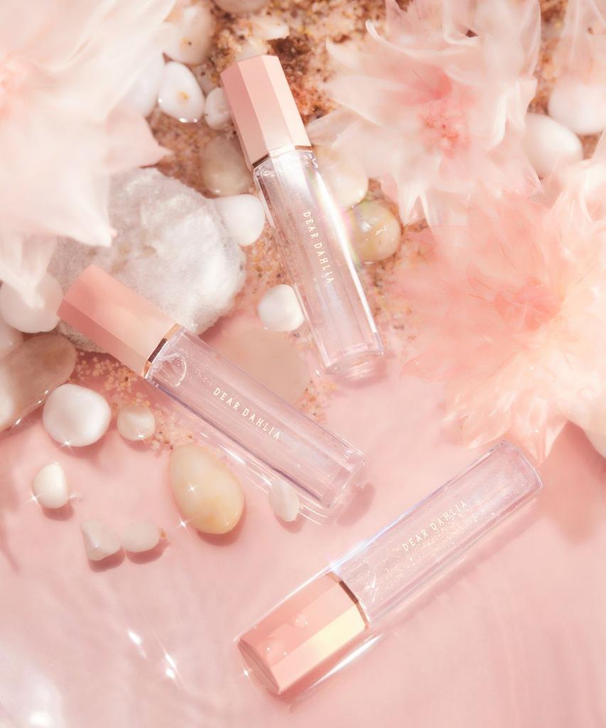 Блеск для губ Blooming Edition Glass Shine