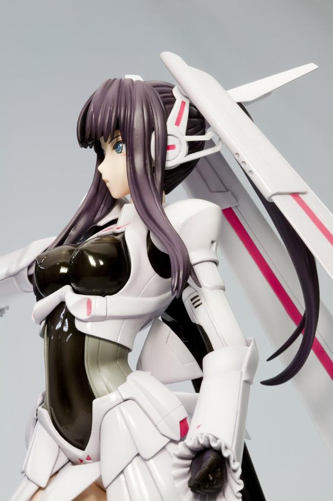 Kotobukiya Shining Hearts Phantom Queen Execti scale PVC painted ready product 1/8