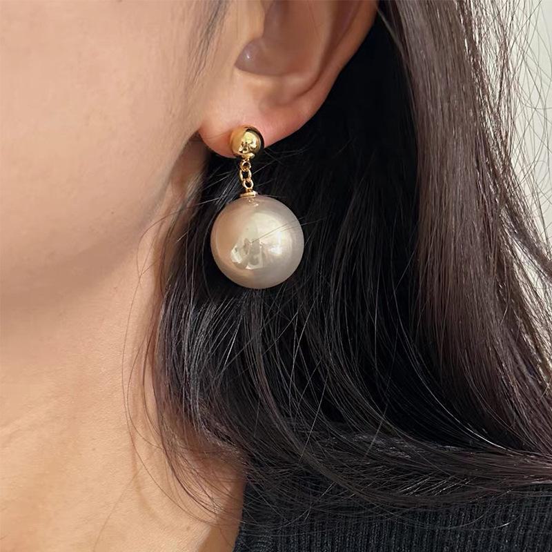 Elegant French Style Pearl Earrings for Women - High-End All-Match Accessory