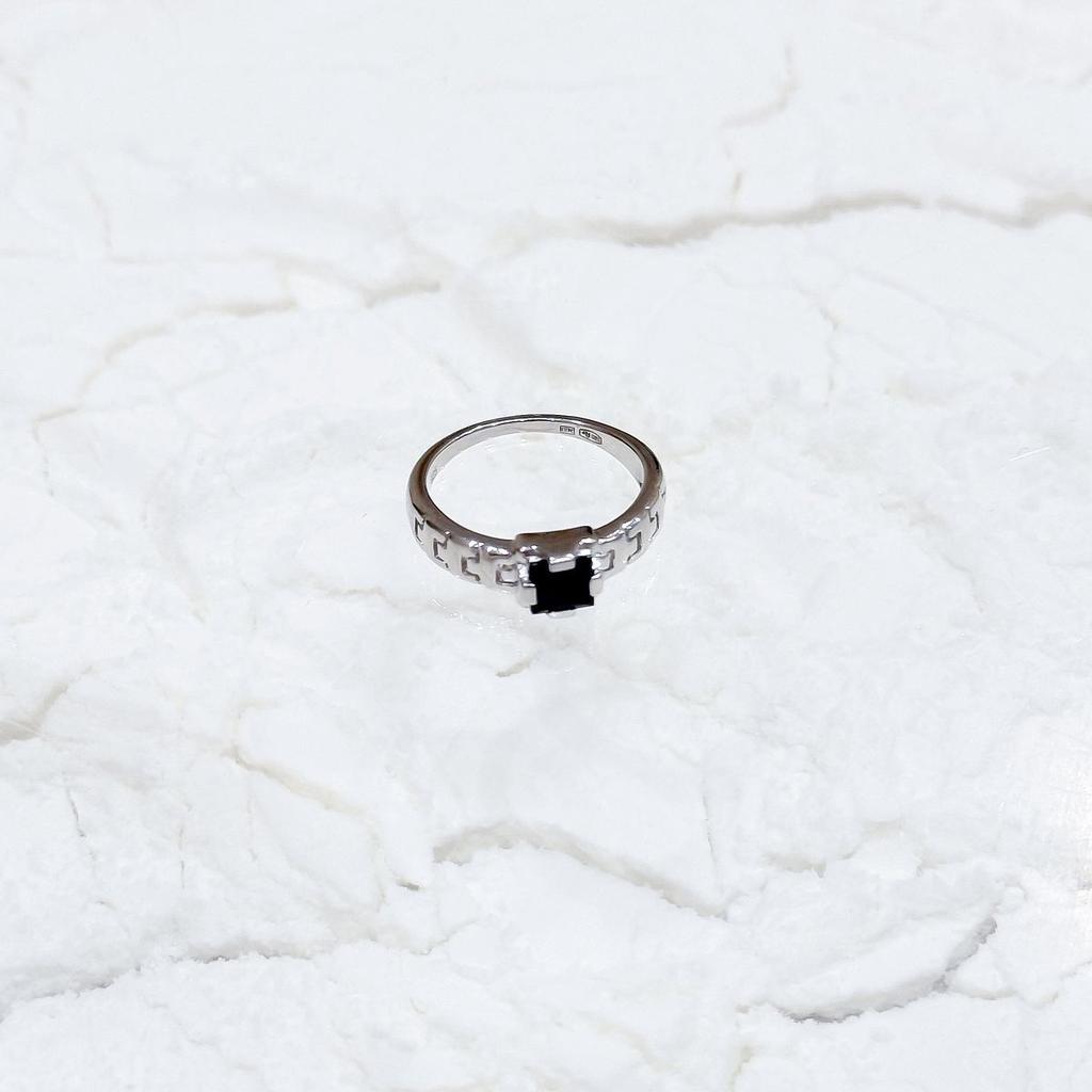 Серебряное кольцо с натуральным сапфиром 0.75ct, вес изделия 2,63 гр (2168768)