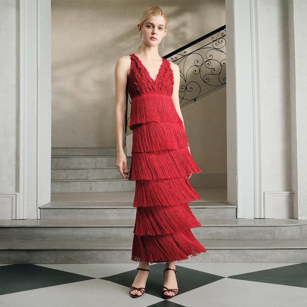 Женское Бандажное Вечернее Платье Слоями с Красной Кружевной Отделкой и Бахромой
