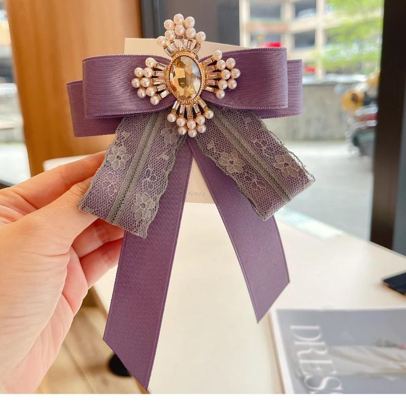 Pink Fabric Lace Bow Tie Brooches for Women Cross Pearl Crystal Shirt Collar Pins Fashion Brooch Wedding Party Jewelry