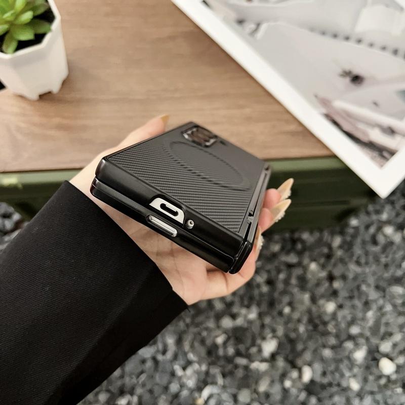 High end Carbon Fiber Magnetic Hinge for Magsafe Phone Case For Samsung Galaxy Z Fold 7 6 5 4 3 Wireless Charging Bumper Cover