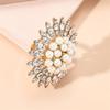 Женское кольцо, элегантный белый жемчуг, ювелирный аксессуар, подарок на вечеринку, хрустальный цветок