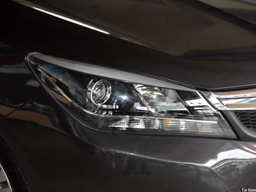 Сборка передней фары Haima M3, совместимая с моделями 13-15 годов