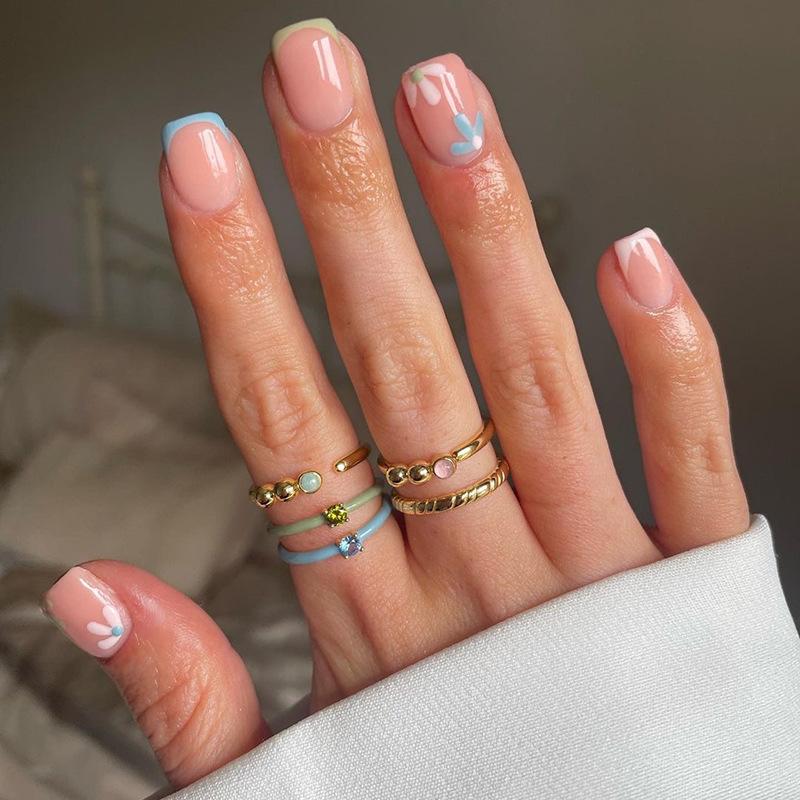 24Pcs Short French Press On Nails Pink Glitter Pearlized Fake Nail Tips Cute Natural Sweet