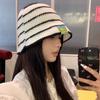 Ins полосатая вязаная панама женская летняя 2024 новая универсальная большая окружность головы показывать лицо маленькая солнцезащитная козырек от солнца шляпа для бассейна