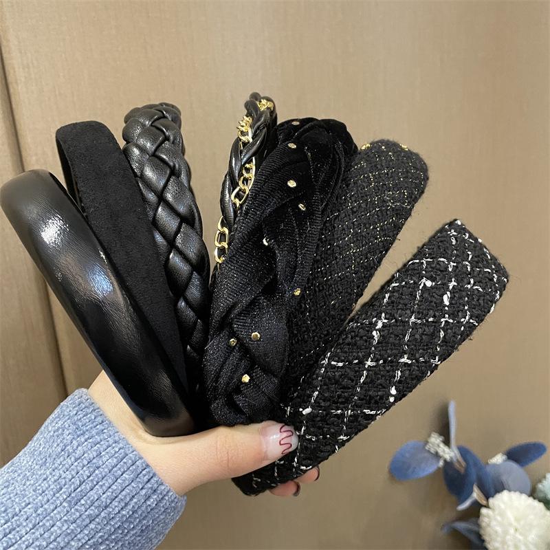 French Elegance Black Series Pearl Headband with Teeth - Autumn/Winter Collection