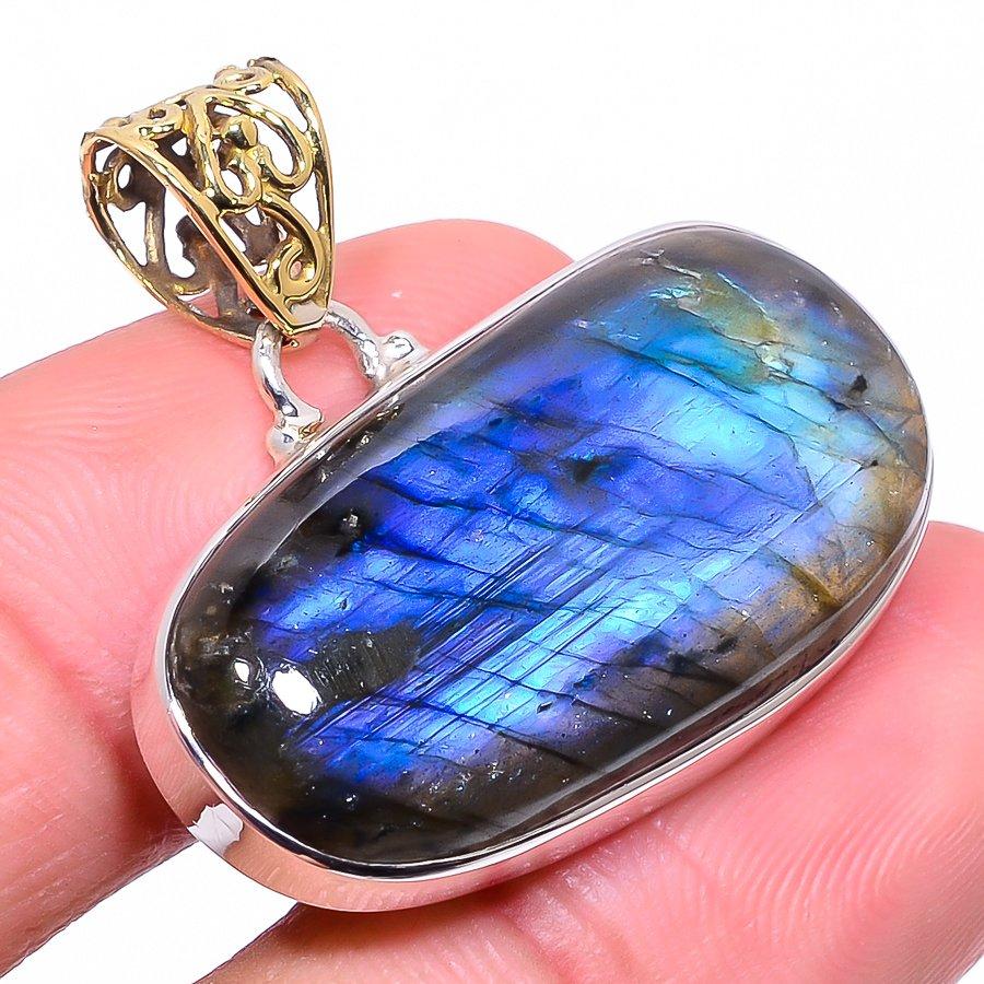 Natural Labradorite Gemstone 925 Sterling Silver Two Tone Pendant 1.26" P4H75